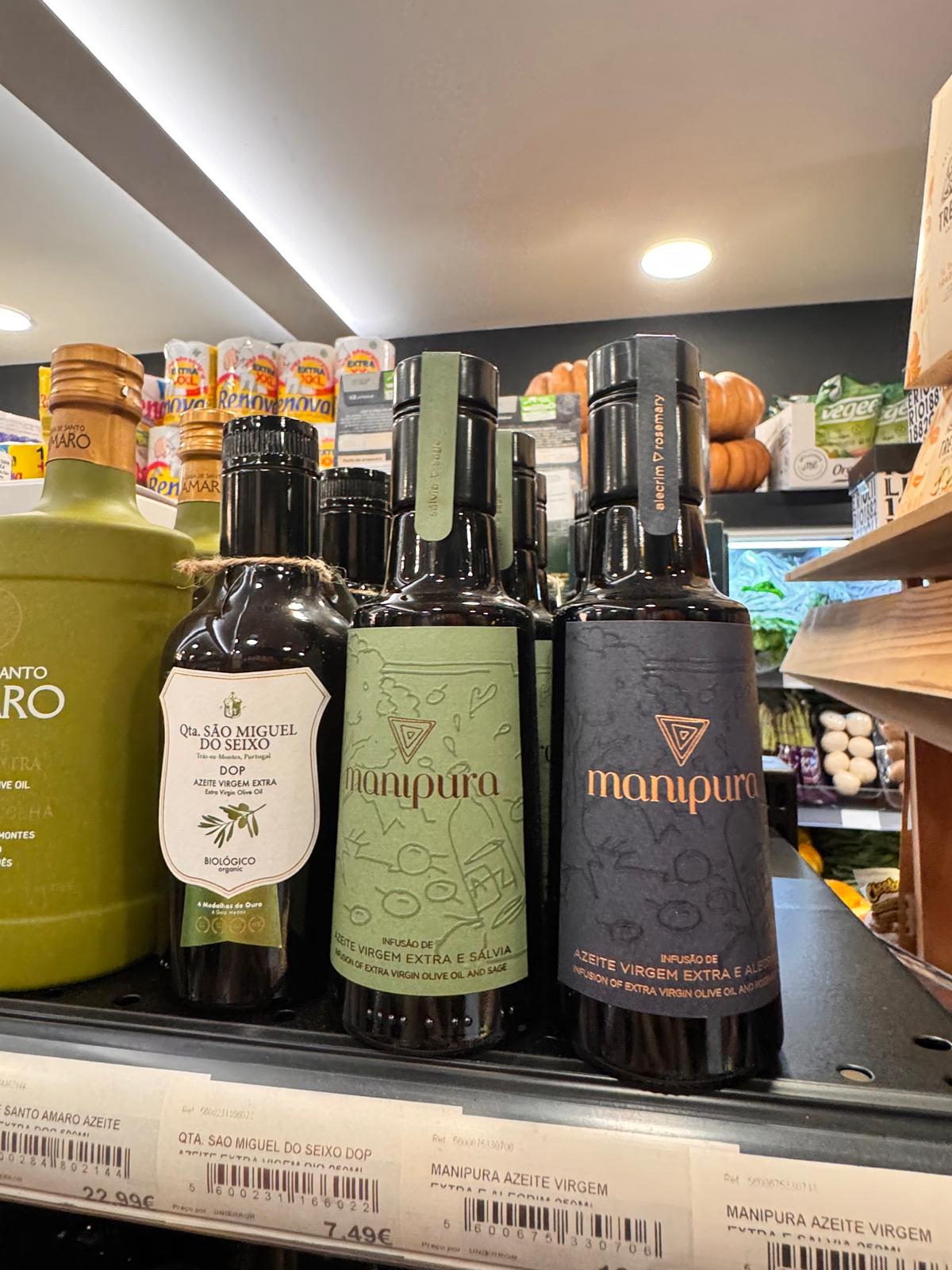 Garrafa de azeite virgem extra e mercearia seca